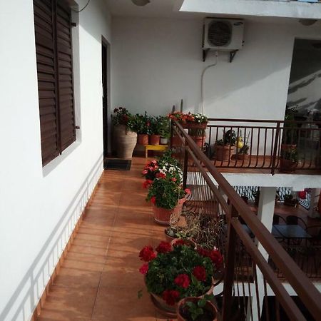 Apartmani Dado อุลซิน ภายนอก รูปภาพ